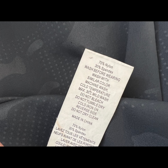 Zyia Active High Rise Legging Cropped Camouflage Dot Pattern Gray Womens 12 - Picture 6 of 6